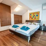On The Top! By Bulgarianhomes Apartment